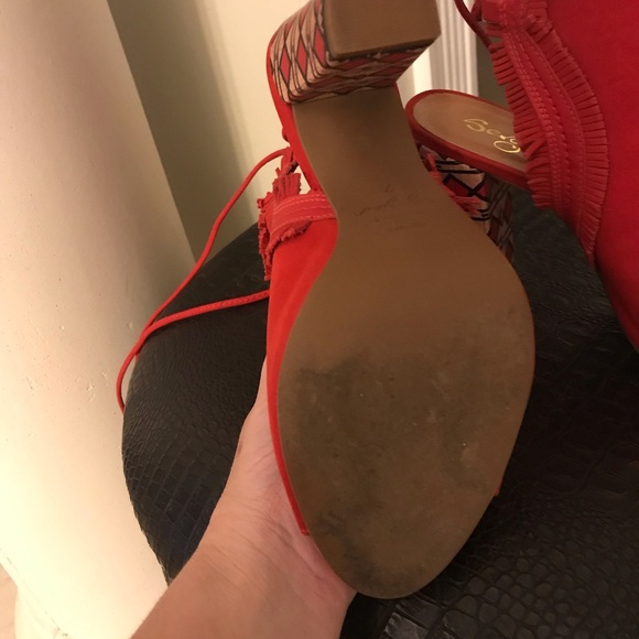 Shoes - Picture 3 of 6